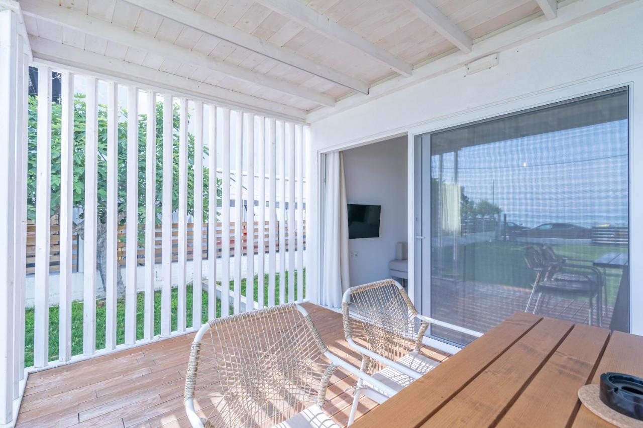 Thea Eco Suites Nea Kallikrateia Esterno foto